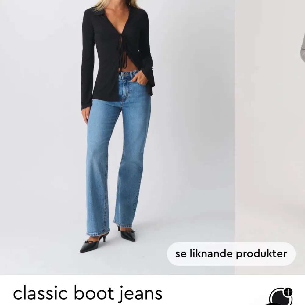 SÖKER!!! ”Classic boot jeans” från Gina Tricot, i svart och blå. I storlek 36. Hör av dig om du vill sälja!! . Jeans & Byxor.