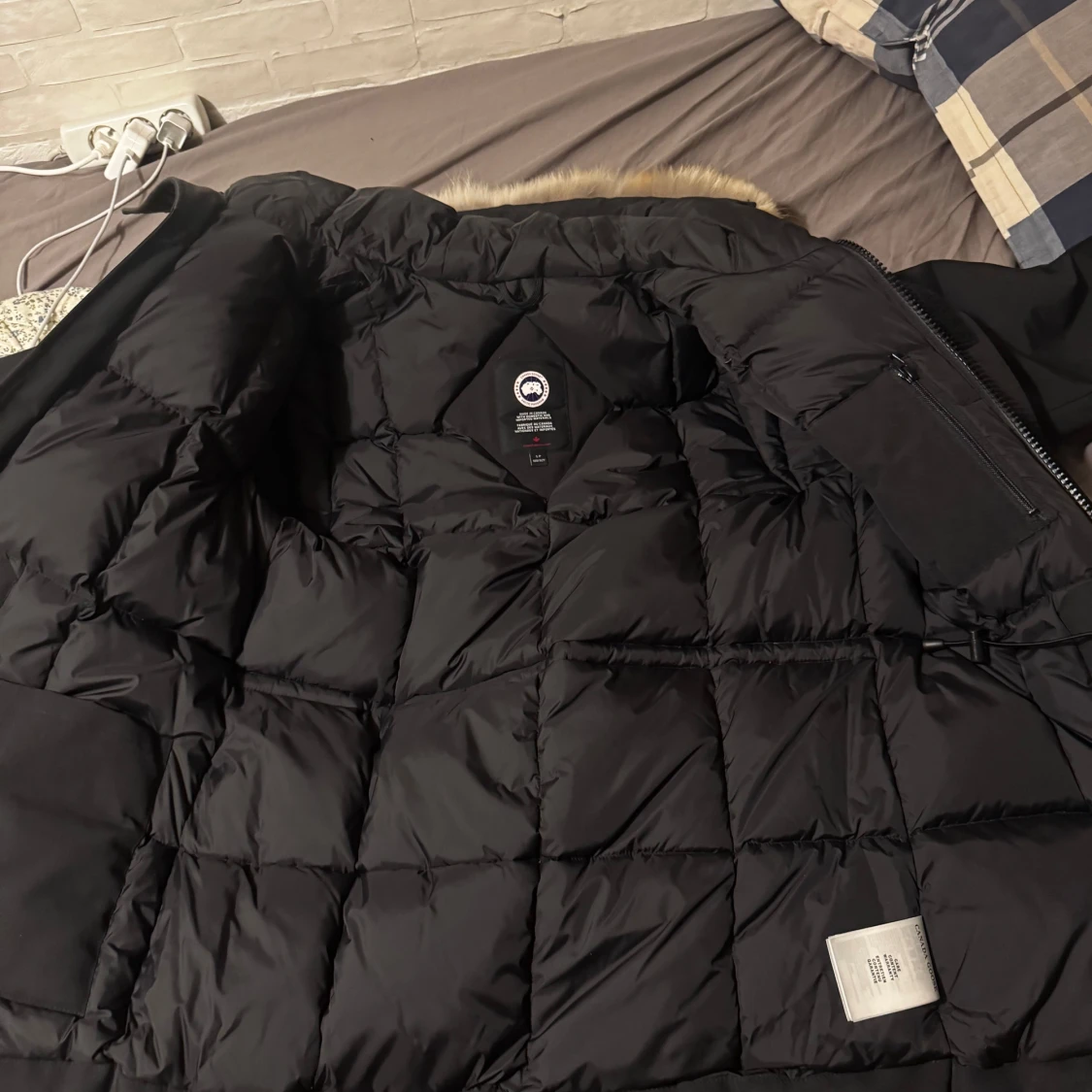 Canada goose jacka strl S  - 2