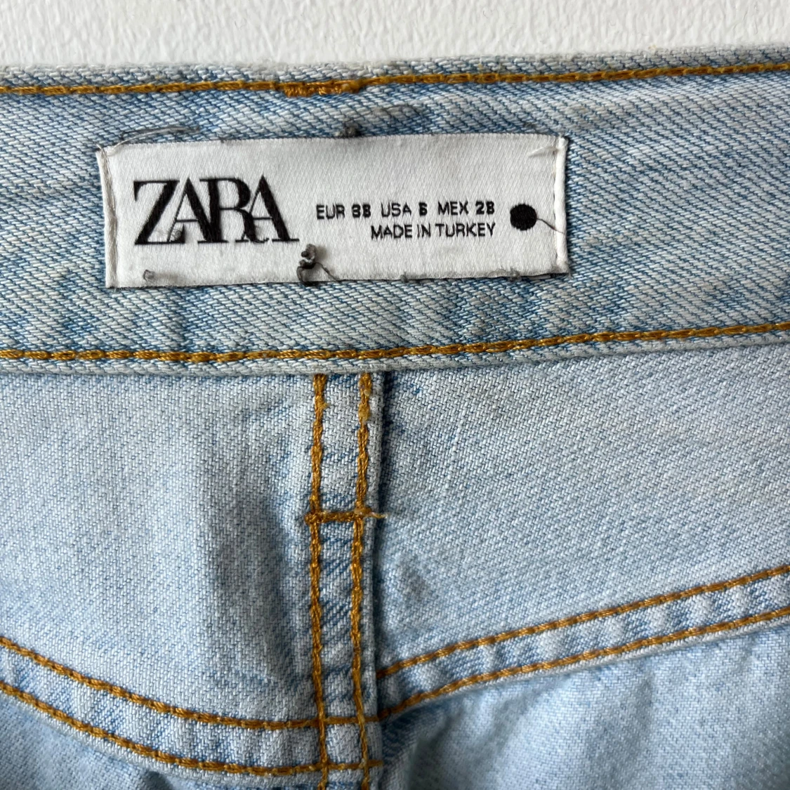 Ljusa jeans från Zara - 91