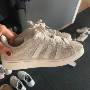 Adidas campus 00 - Strl. 38, jättefint skick. 