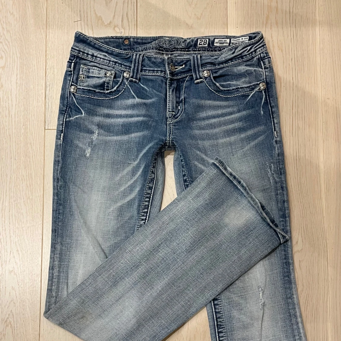 Lågmidjade bootcut jeans från Miss Me😍 - 93