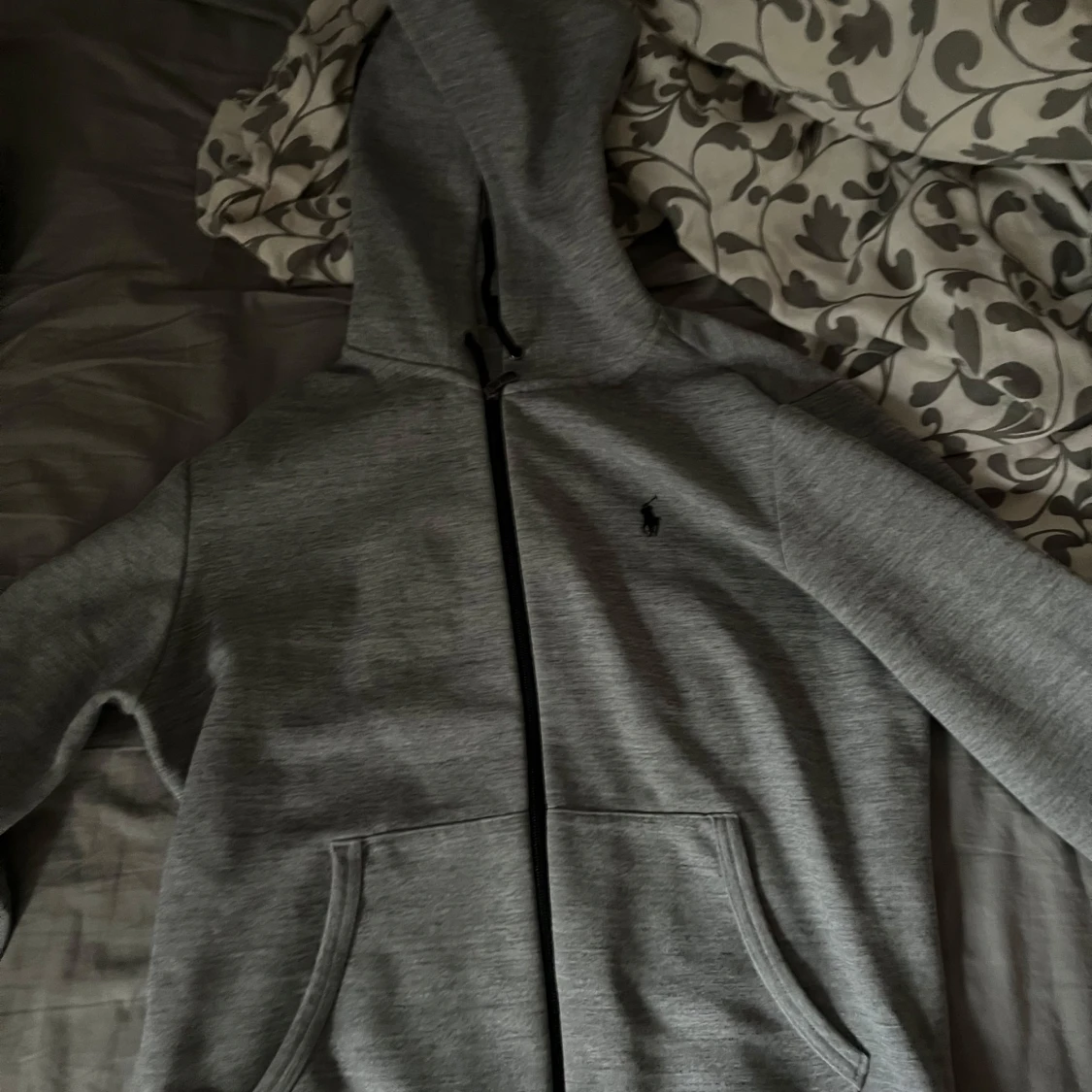 Grå hoodie från Ralph Lauren