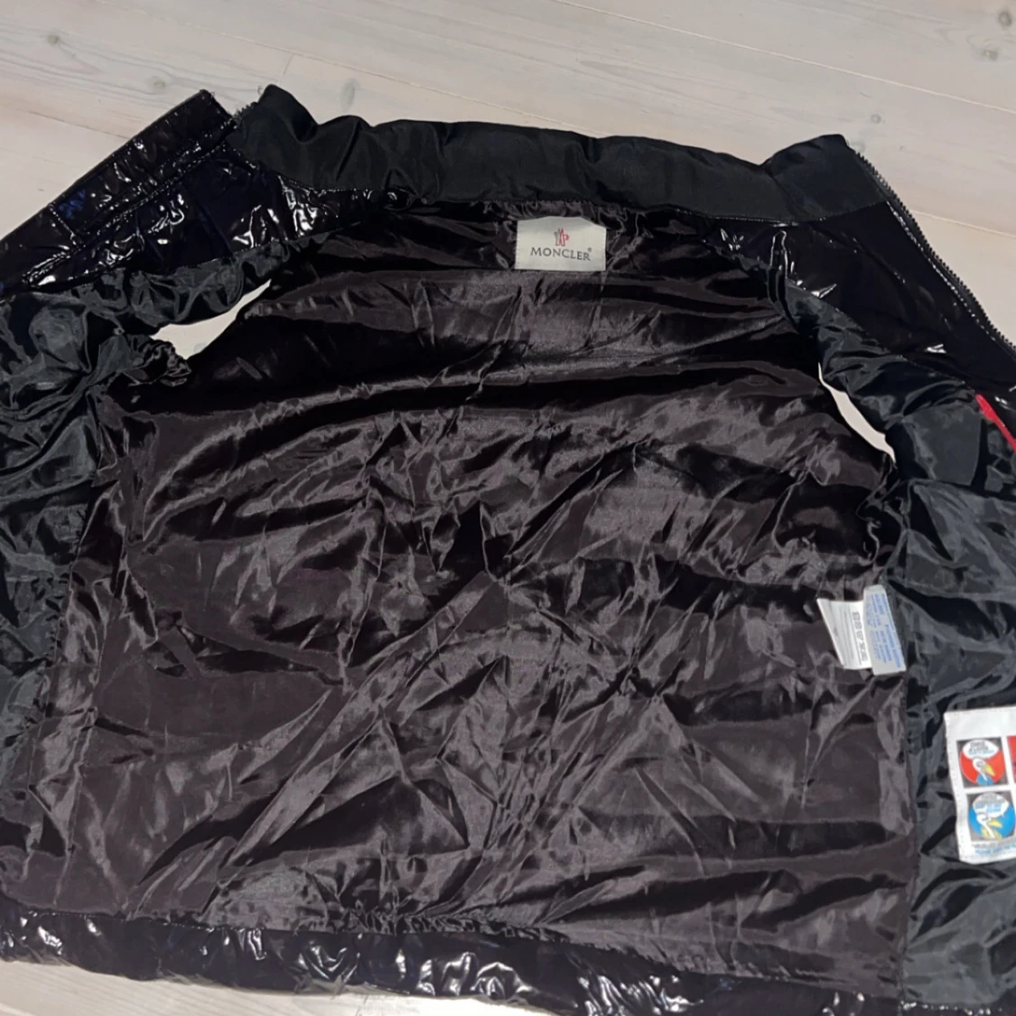 Svart dunväst från Moncler - 3