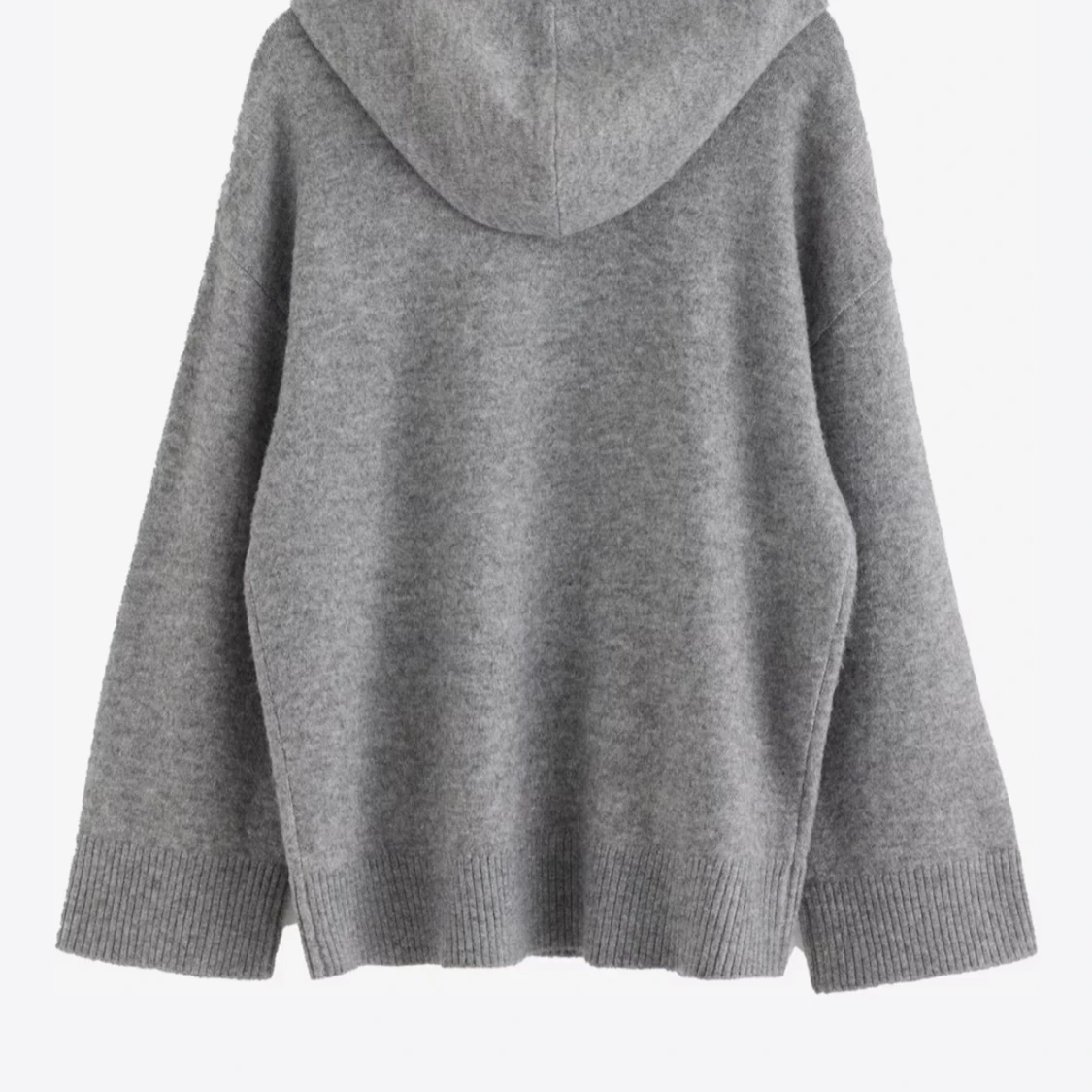 Grå stickad hoodie - 1