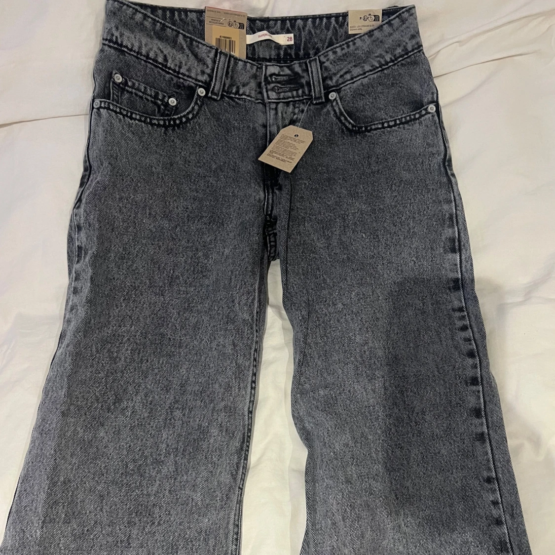 Grå jeans från Levi's - 1