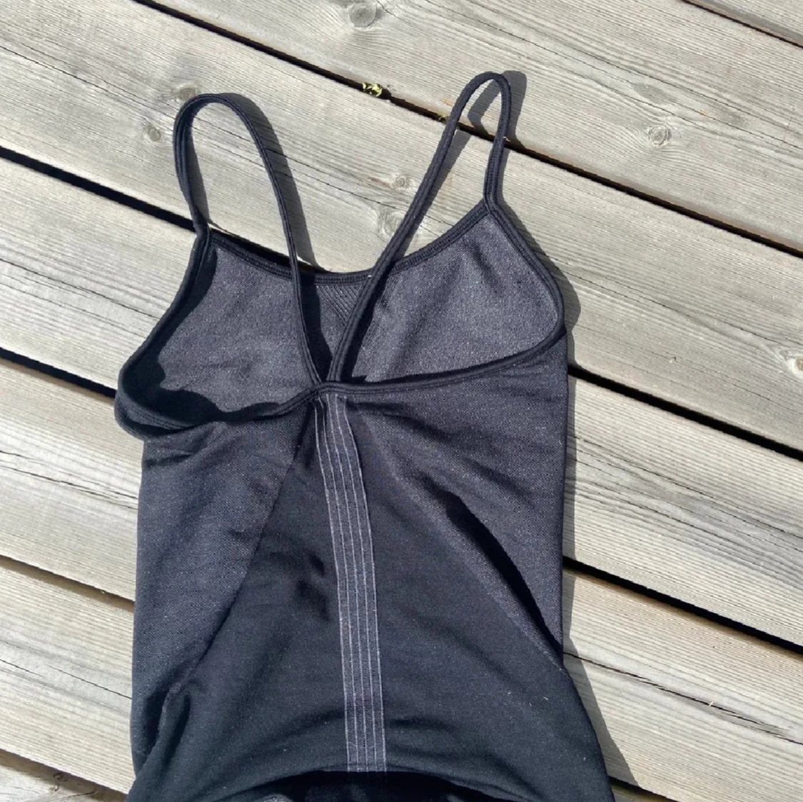 Svart tränings linne  från Casall - 1