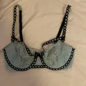 Victorias secret bh - För liten för mig så kan inte använda längre