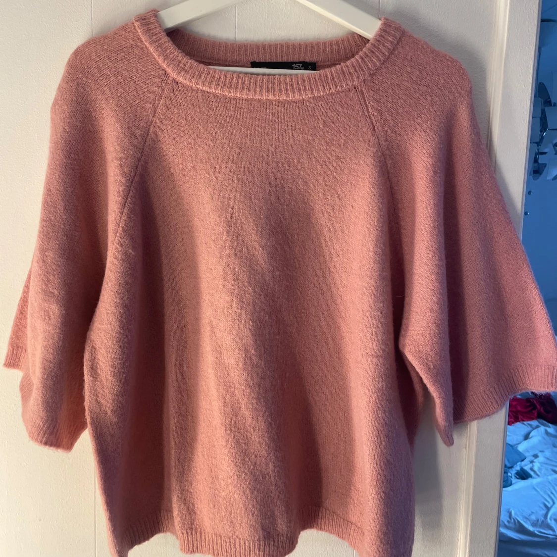 Rosa stickad tröja - 1