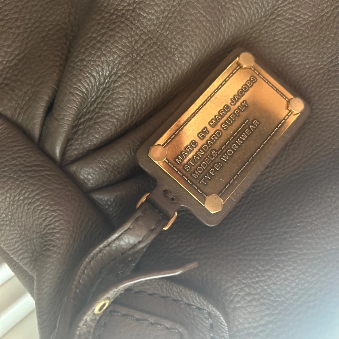 Brun baby groove väska från Marc By Marc Jacobs  - 3