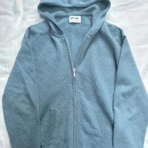 Soft goat zip up - Jätte fin soft goat tröja som är i väldigt bra skick ❤️