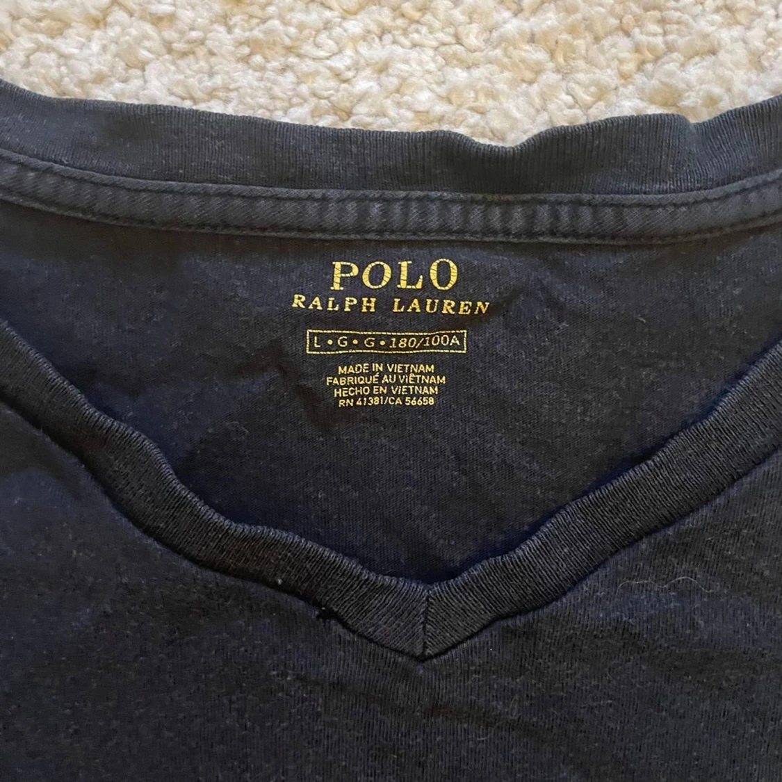 Svart v-ringad t-shirt från Ralph Lauren - 2