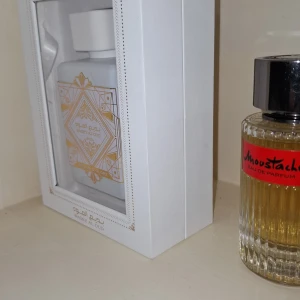 Parfymer säljer kan även bytas om något intresant dyker upp - Säljer lattafa hayaati niche4all lemon mango och även noutica vouyage bara skriv on något undras byter gärna