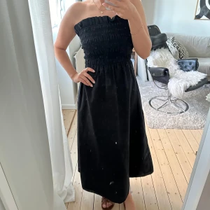 Klänning  - Fin svart klänning 