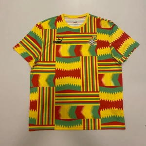 Ghana tröja - Säljer min riktigt feta Ghana tröja på grund av att den var för stor tyvärr, Den är helt oanvänd och i 10/10 skick. Skriv vid minsta fråga eller fundering🔥👍