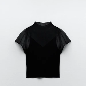 Zara topp - Säljer denna snygga zara topp, perfekt till fest ! Aldrig använd ☺️