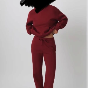 SÖKES!! - Söker detta sett från gina i xs, båda delarna Nyskick/knappt använt  Kom med bilder och pris💓