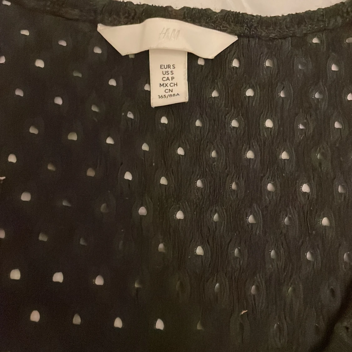 Svart croppad t-shirt  - 91