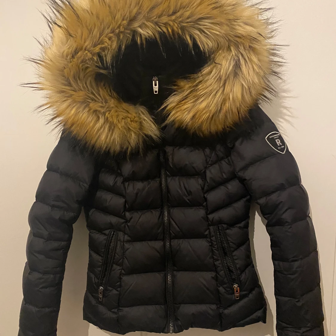 Rock and blue jacka  - 92