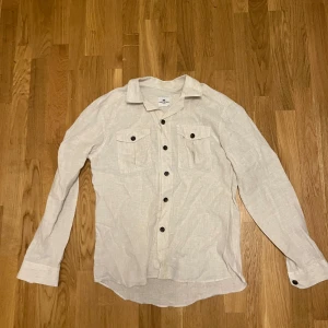 John henric shorta - John Henric shorta i bra skick, knappt använd 