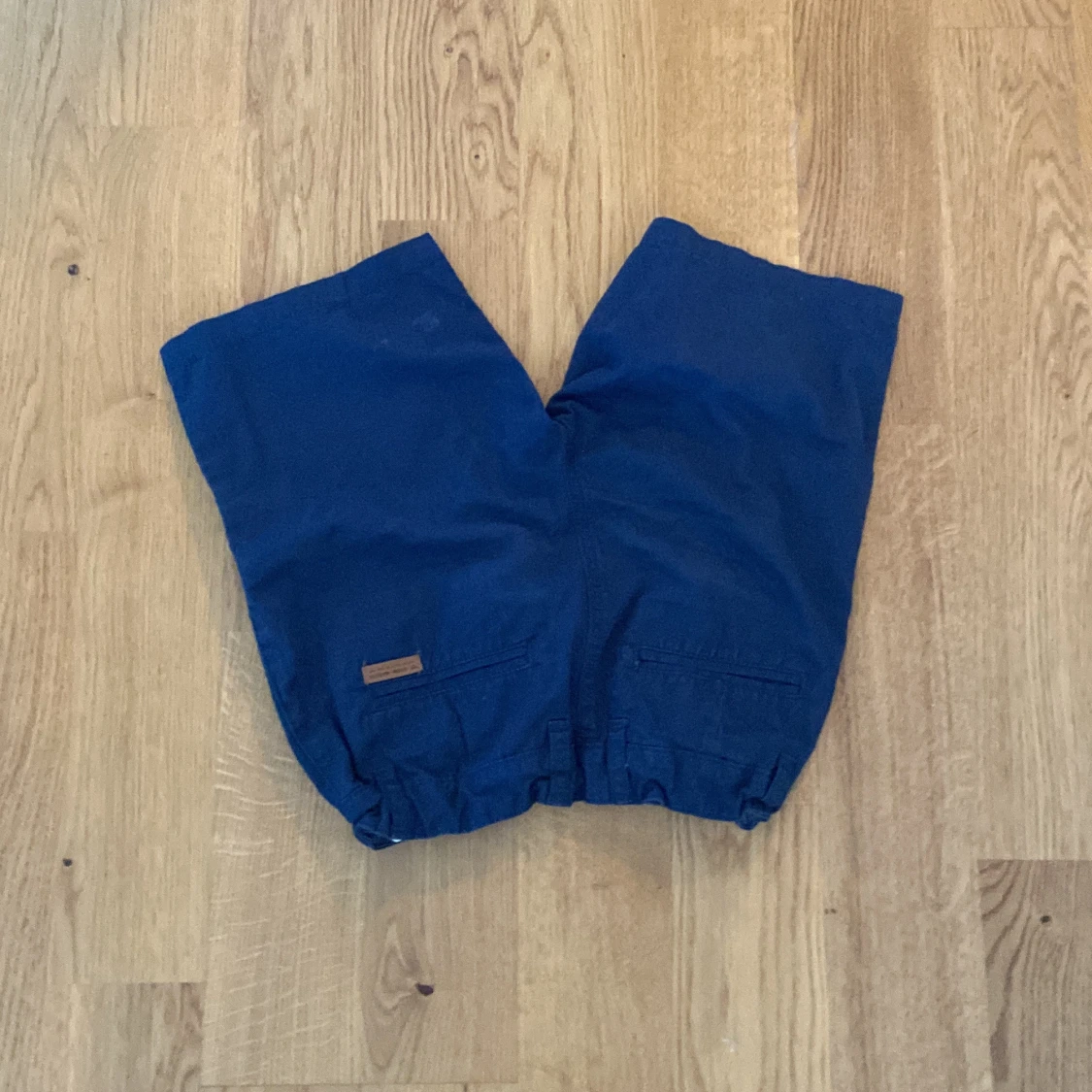 Mörkblå shorts från 157 - 90