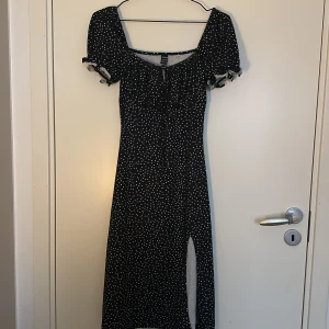 Klänning - Aldrig använt jättebra sick Storlek : XS