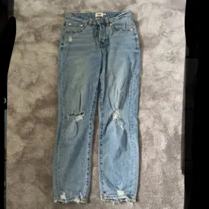 Jeans i storlek s. Använda en gång