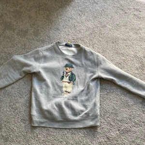 Ralph lauren tröja - Grå,bra skick