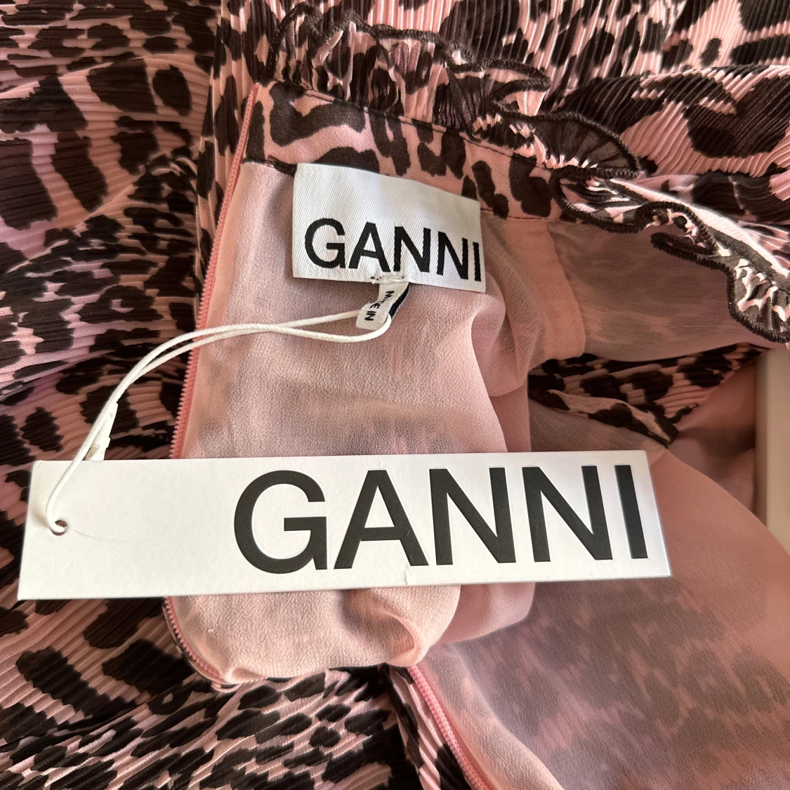 Ganni klänning  - 92