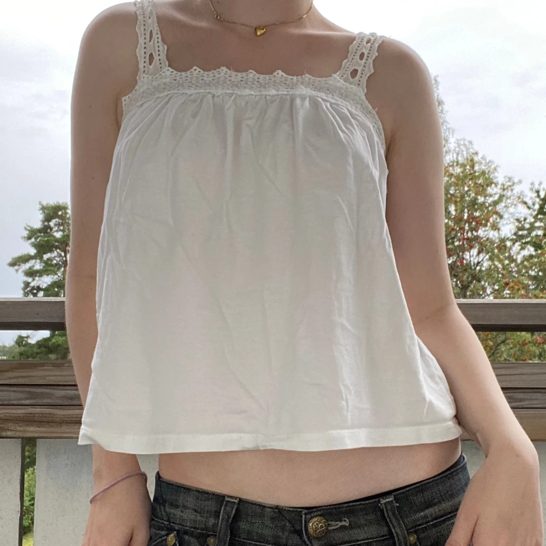 vit GAP linne med spets - 90