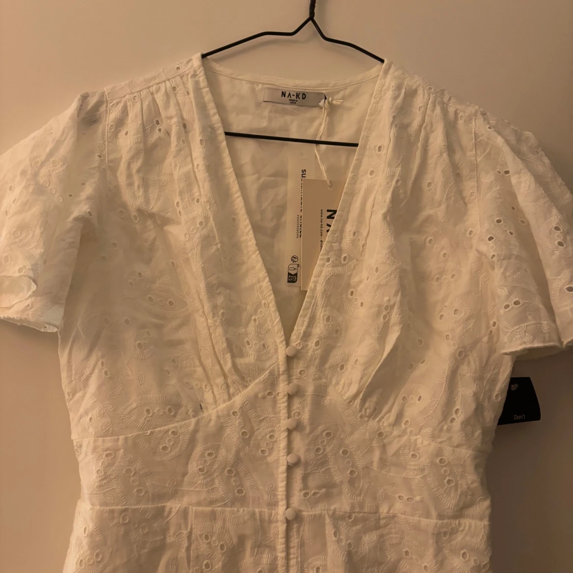 Vit klänning från NA-KD - 2