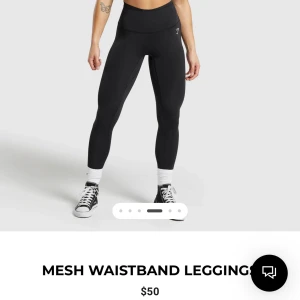 Svarta gymshark tights  - Svarta gymshark leggings med hög midja och meshband i midjan. Logga på höften och ”scrunch” bak. Nypris 500kr