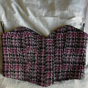 Korsett zara - Fin zara korsett, aldrig använd pga för stor för mig! Hör vad dig för fler bilder eller frågor ❣️