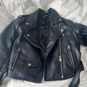 Skinnjacka - Använd några gånger men helt glömt att jag äger den