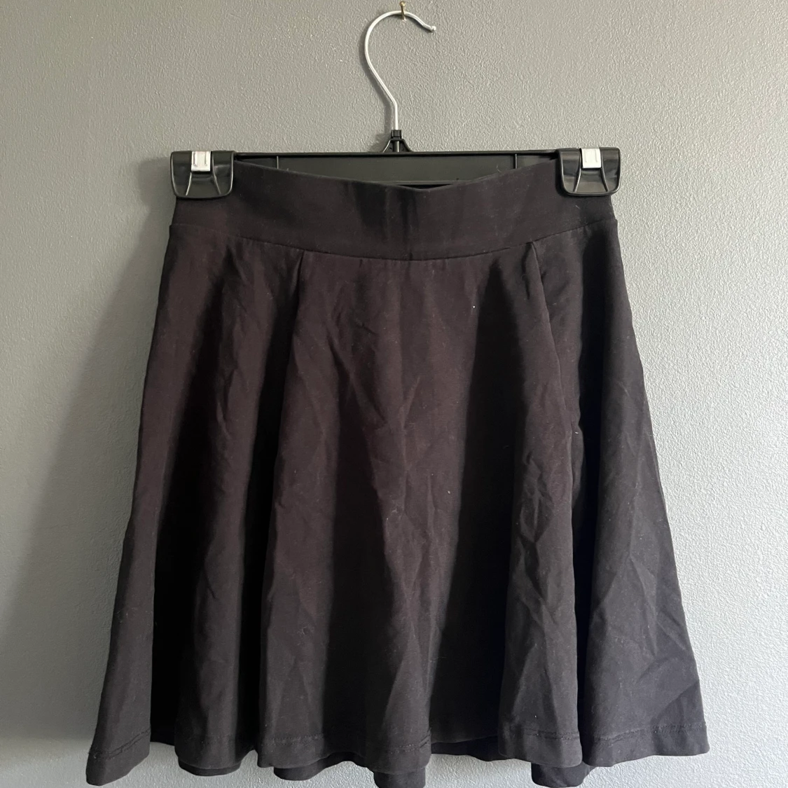 Svart Skaterkjol från H&M i trikå - 90