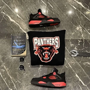 Panthers College Hoodie - Panthers College Hoodie Strl: L Färg: Svart Skick: Mycket bra