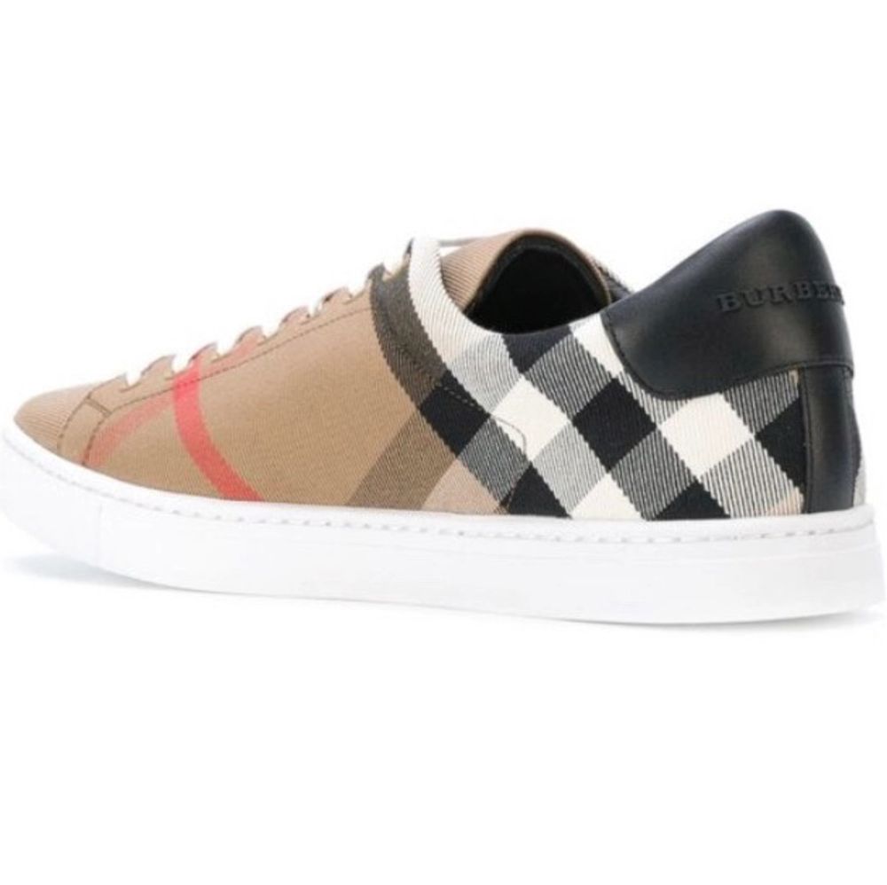 Burberry shoes - Burberry | Plick Second Hand