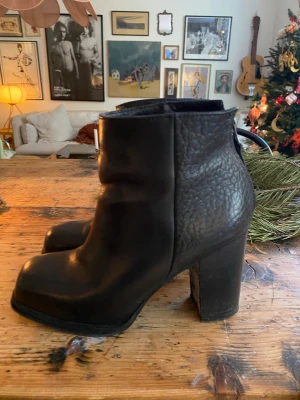 Boots skolett samsoe samsoe - Knappt snvända   Strl 38 Svart läder