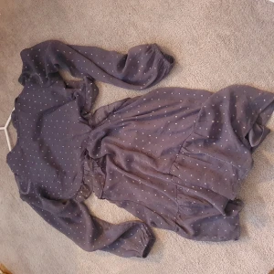 Klänning duvblå - klänning från h&m