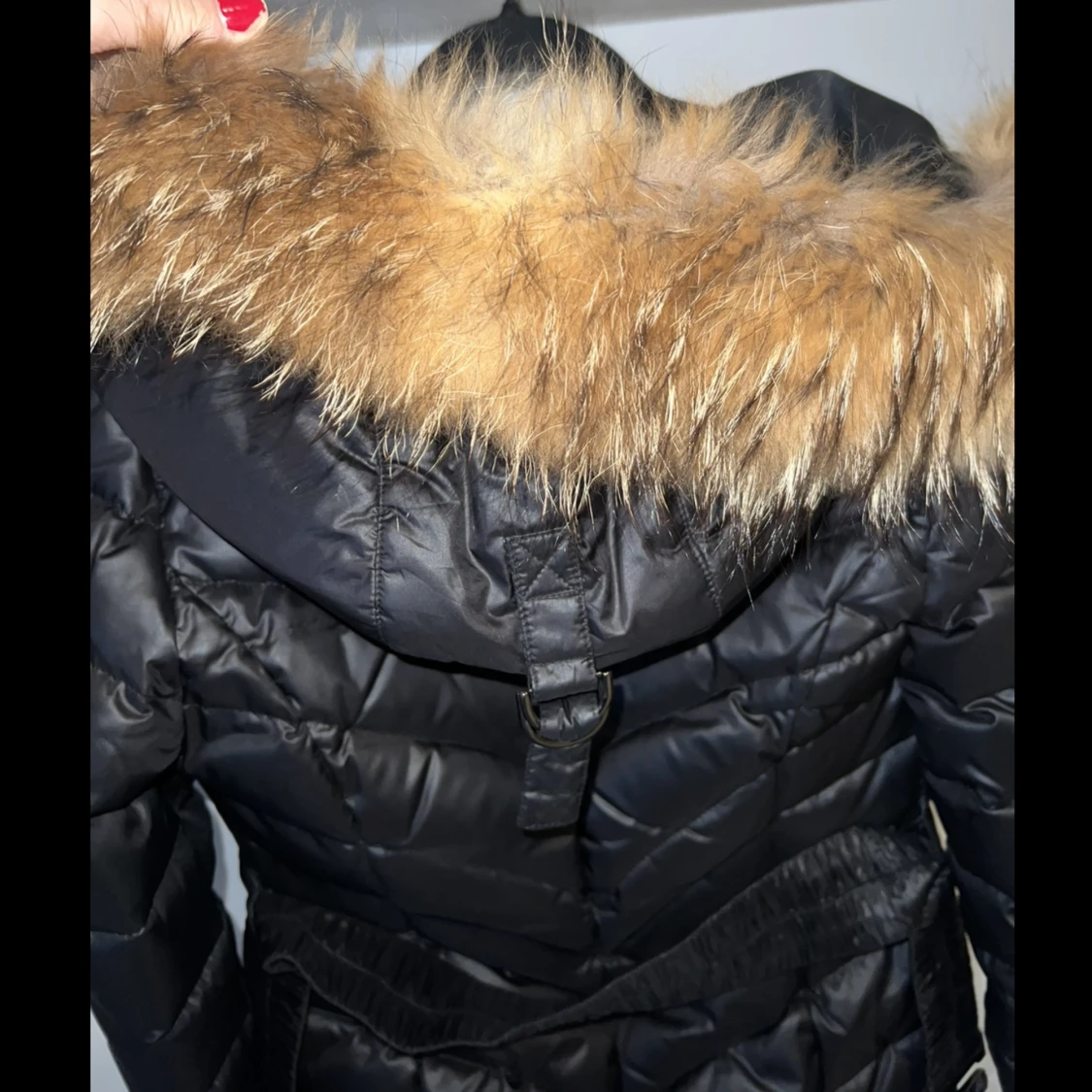 Hollies vinterjacka med päls på luva - 90