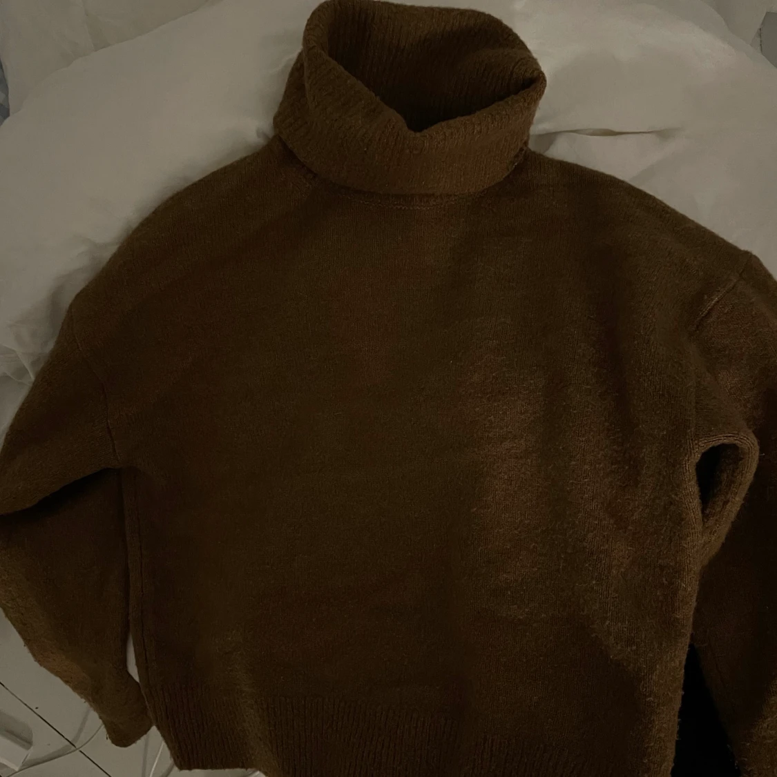 Brun stickad tröja 