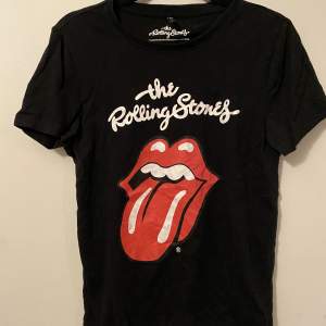 The Rolling Stones t-shirt från only i storlek s