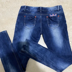 Lågmidjade vintage jeans  - Lågmidjade, liten i storlek