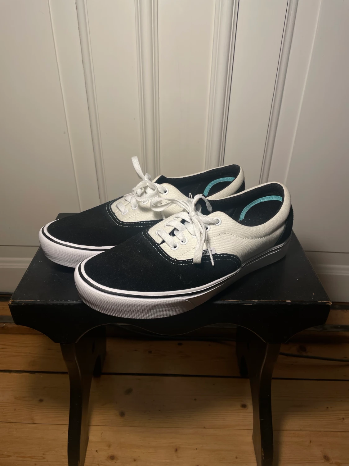 Vans White/Black