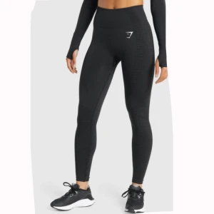 Gymshark thigts  - Grå träningstights från gymshark. Använda en del men i superbra skick! 