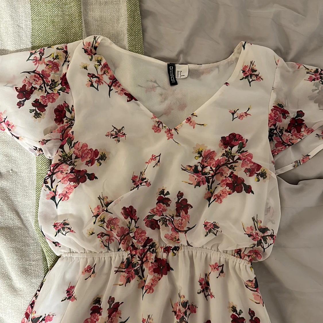 Blommig klänning - 90