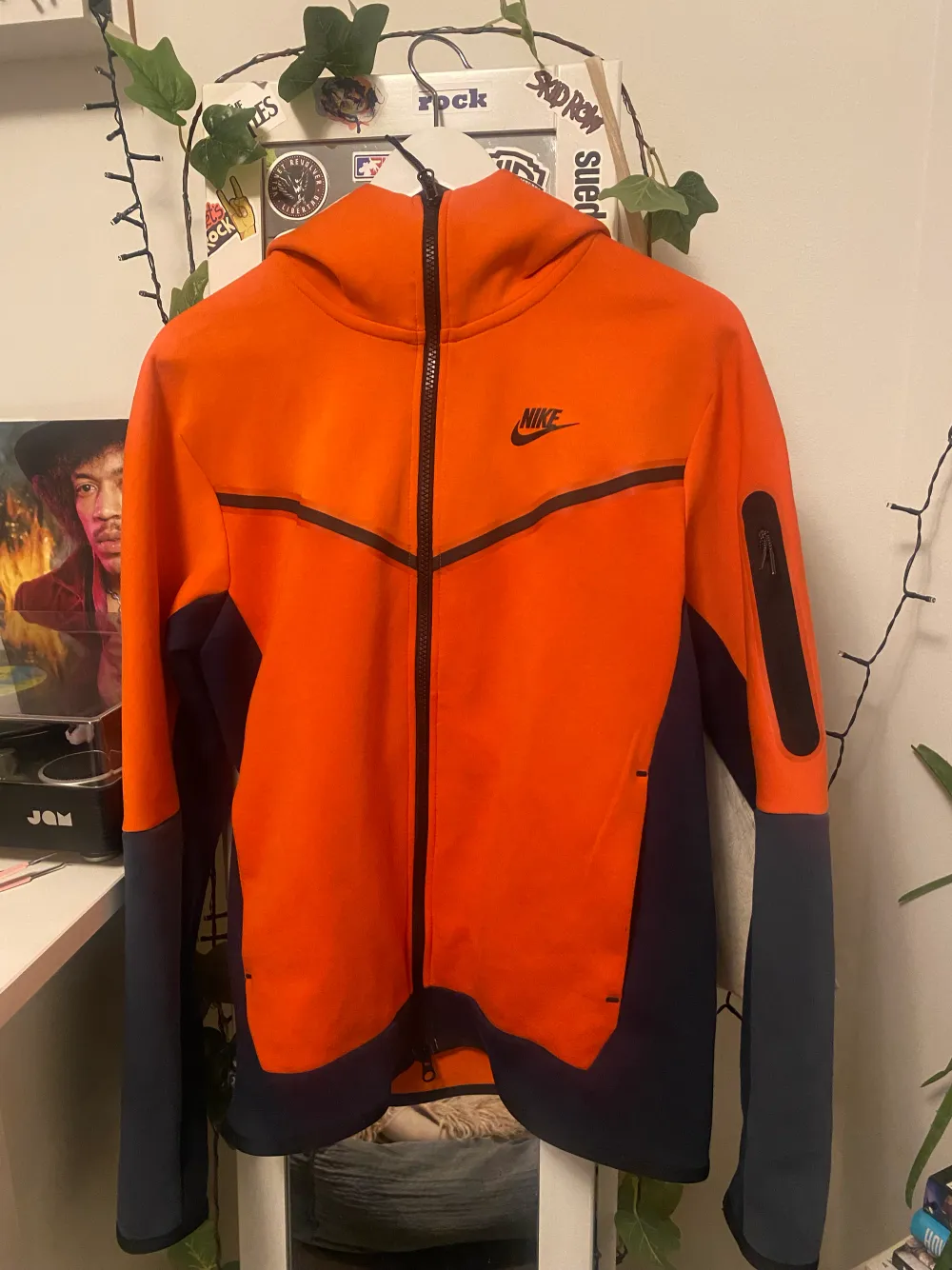 Aldrig använt Nike tech fleece som är orange. 🍊. Hoodies.