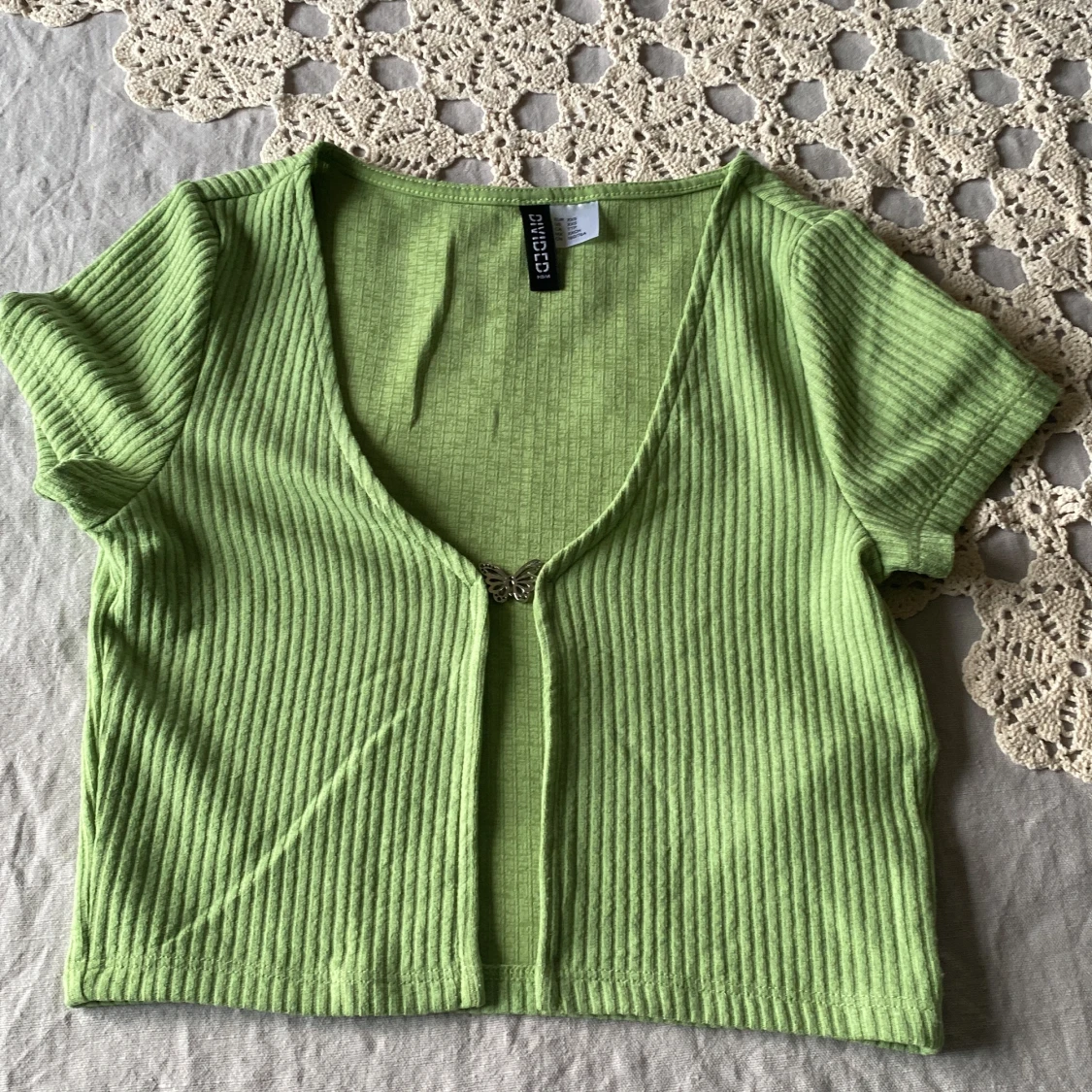 Grön fjäril crop top 