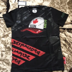 Dsquared 2 t-shirt  - Jätte sällsynt helt ny och perfekt inför sommaren