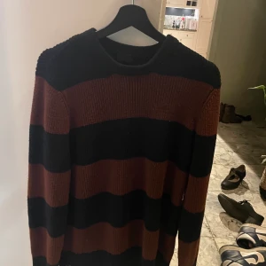 Stickad tröja - Stickad tröja lik brandy melvills