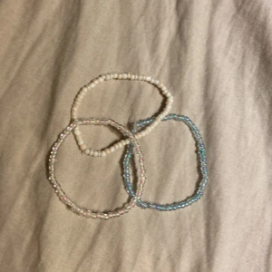 Armband❤️ -  ni får själva välja pris ❤️